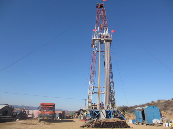 ���̰���