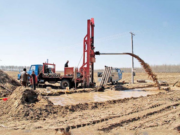 ���̰���